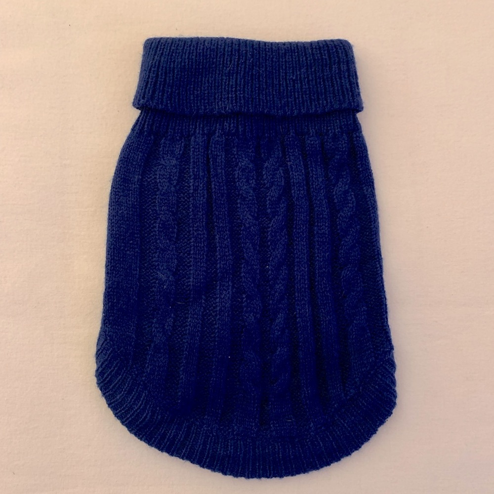 ***FREE add-on with any PET PURCHASE*** Blue Puppy Sweater